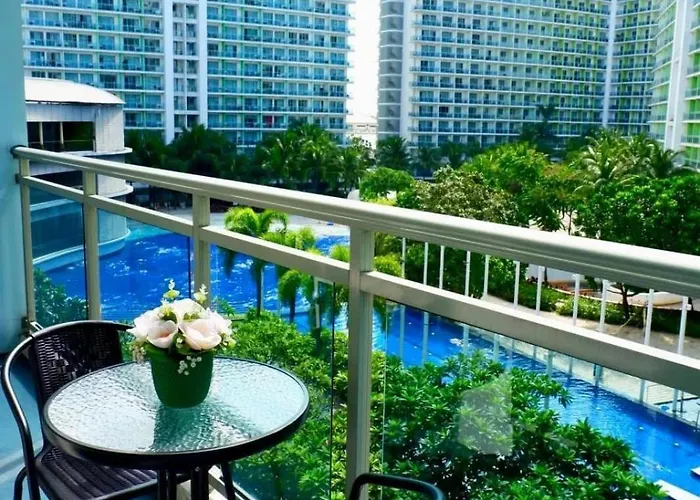 Apartamento Deluxe Penthouse Unit At Azure - Near Airport