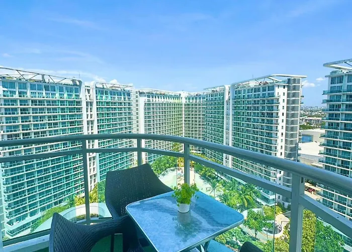 Deluxe Penthouse Unit At Azure - Near Airport * Manila